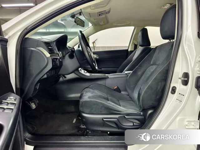 Lexus CT id 4220076 из Китая 18