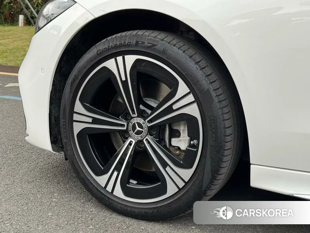 Mercedes-Benz Class C id 4265856 из Китая 17