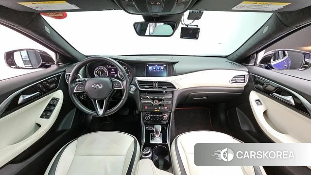 Infiniti Q30 id 3885793 из Кореи 17