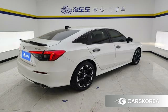 Honda Civic id 3804732 из Китая 14
