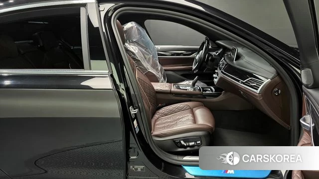 BMW 7 Series (G11) id 3861198 из Кореи 16