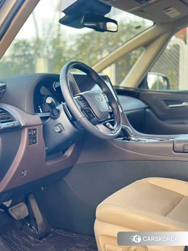 Toyota Elfa id 4263198 из Китая 7