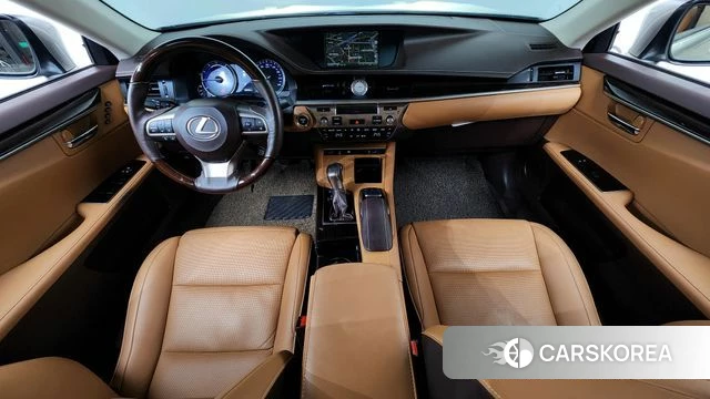 Lexus New ES300h id 4520890 из Кореи 31