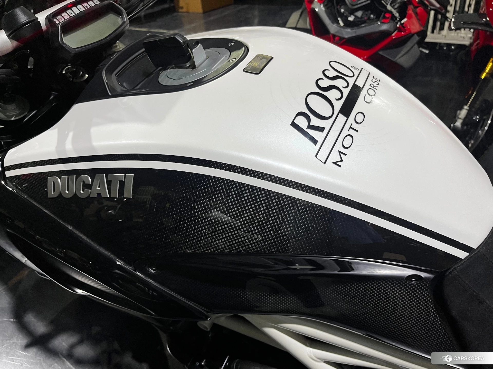 Проданный Ducati DIAVEL AMG id 4320094 из Японии, фото 8