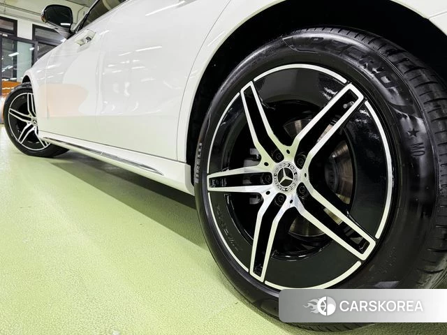 Mercedes-Benz E-Class W214 id 4756792 из Кореи 17