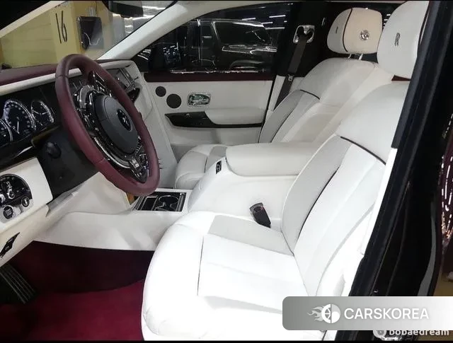 Rolls-Royce Phantom id 3026939 из Кореи 17