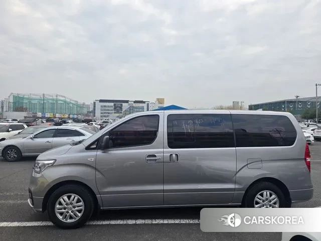 Hyundai The New Grand Starex id 3494439 из Кореи 17