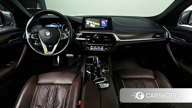 BMW 5 Series (G30) id 4203947 из Кореи 17