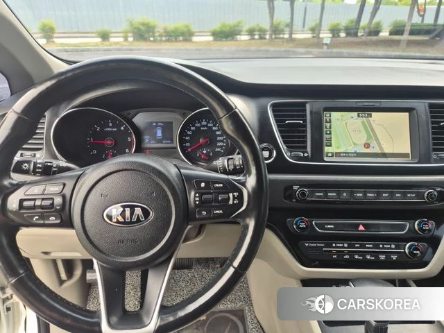 Kia The New Carnival id 4345375 из Кореи 17