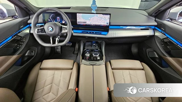 BMW 5 Series (G60) id 3837884 из Кореи 17