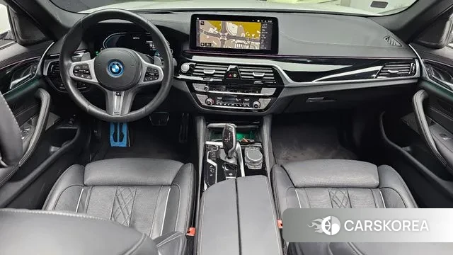 BMW 5 Series (G30) id 3022620 из Кореи 17