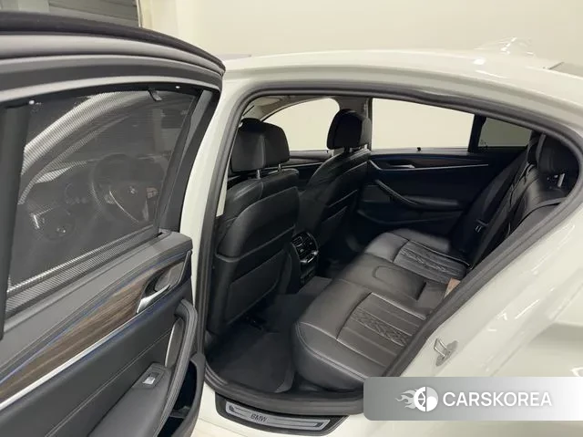 BMW 5 Series (G30) id 3457924 из Кореи 7