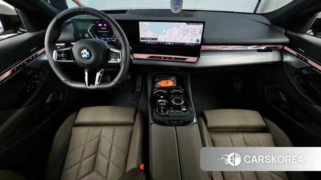 BMW 5 Series (G60) id 4301967 из Кореи 31