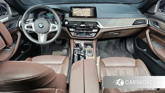 BMW 5 Series (G30) id 3546758 из Кореи 17