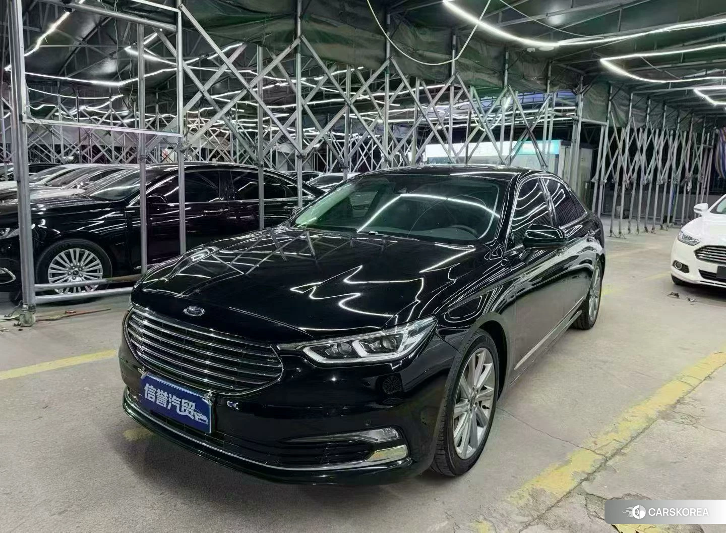 Ford Taurus id 4505051 из Китая 7