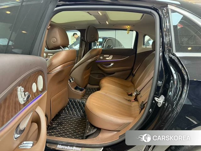 Mercedes-Benz E-class id 4341766 из Китая 20