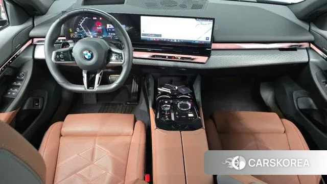 BMW 5 Series (G60) id 3426139 из Кореи 17