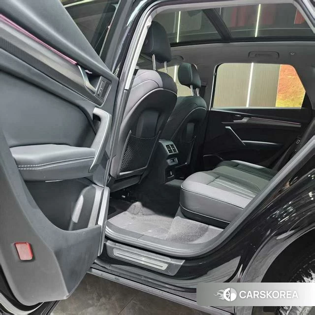 Audi Q5L id 4256735 из Китая 7