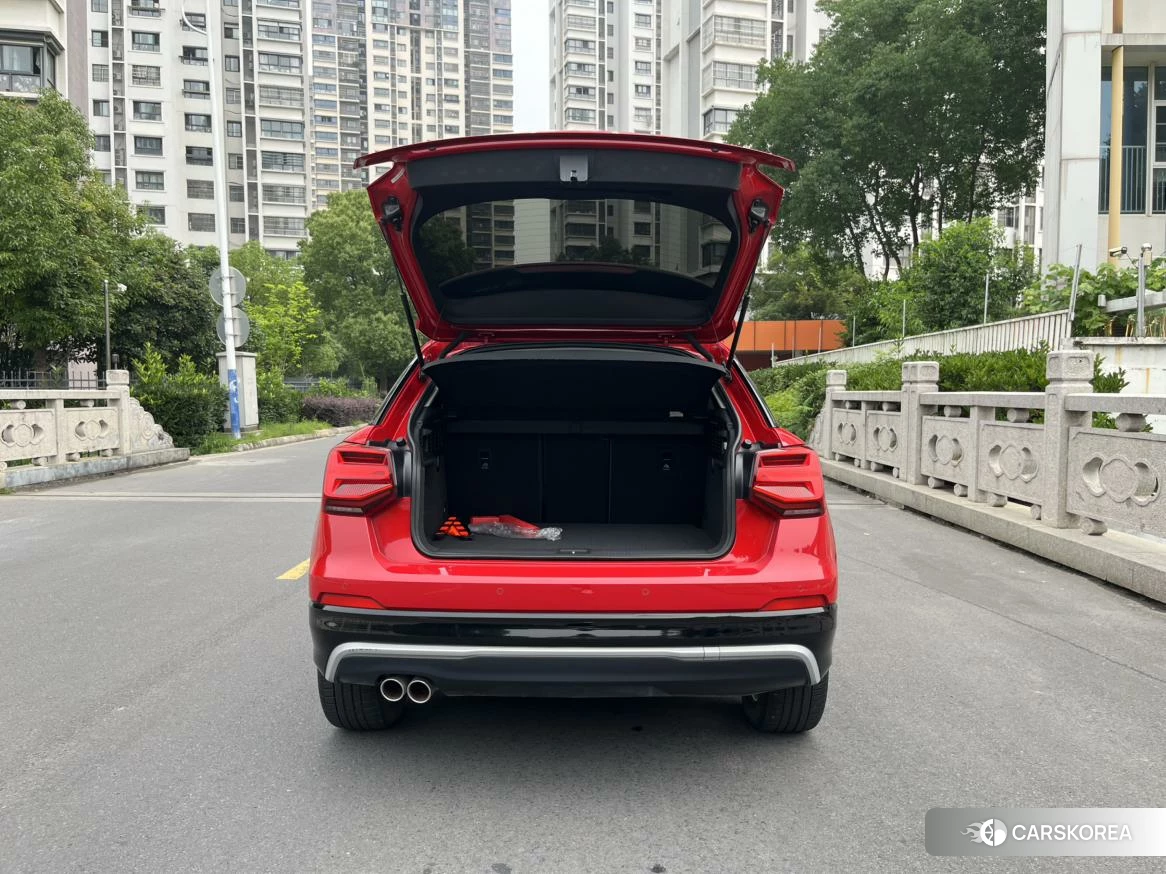 Audi Q2L id 4510388 из Китая 11
