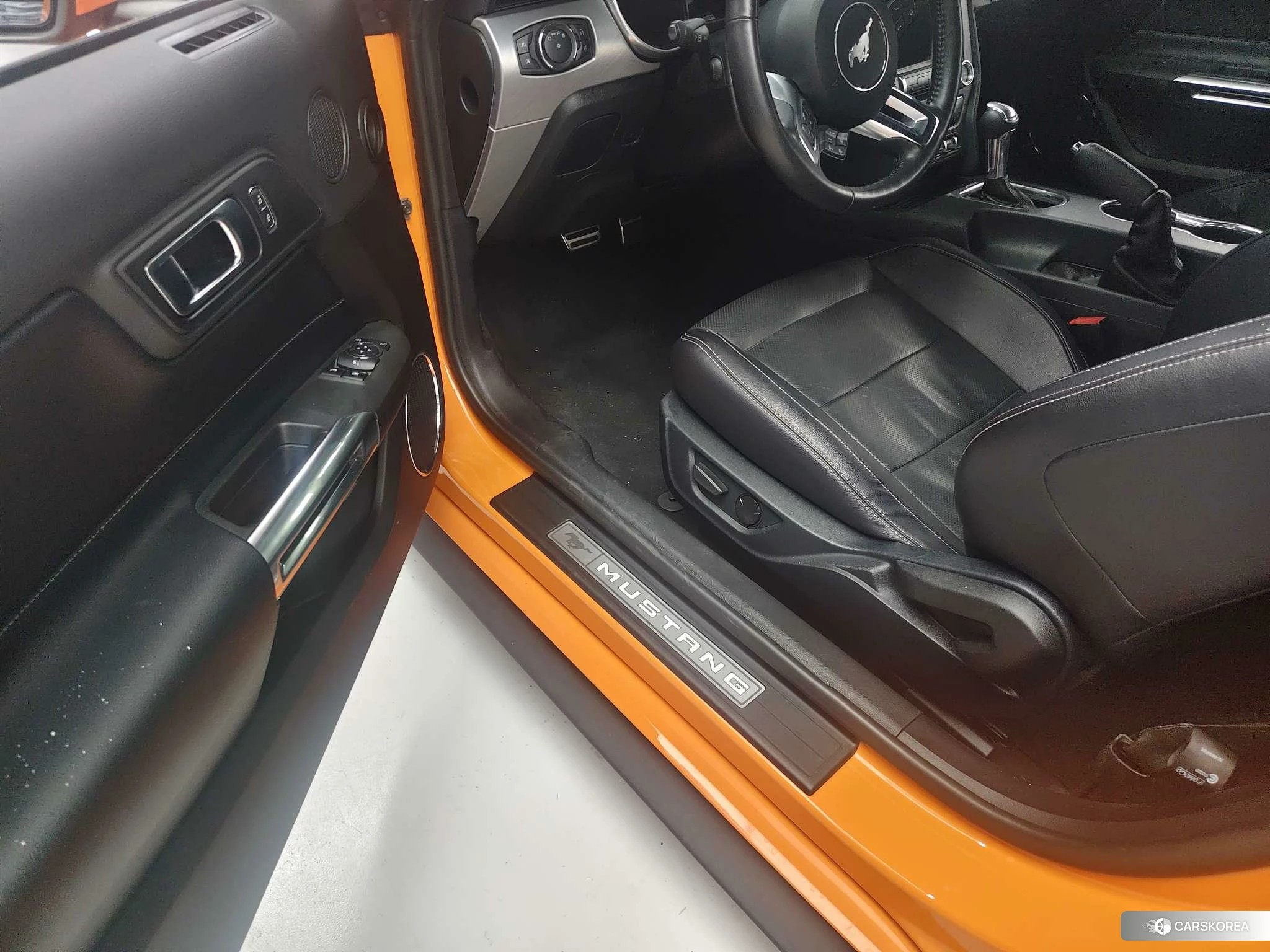Ford Mustang id 4419128 из Китая 9
