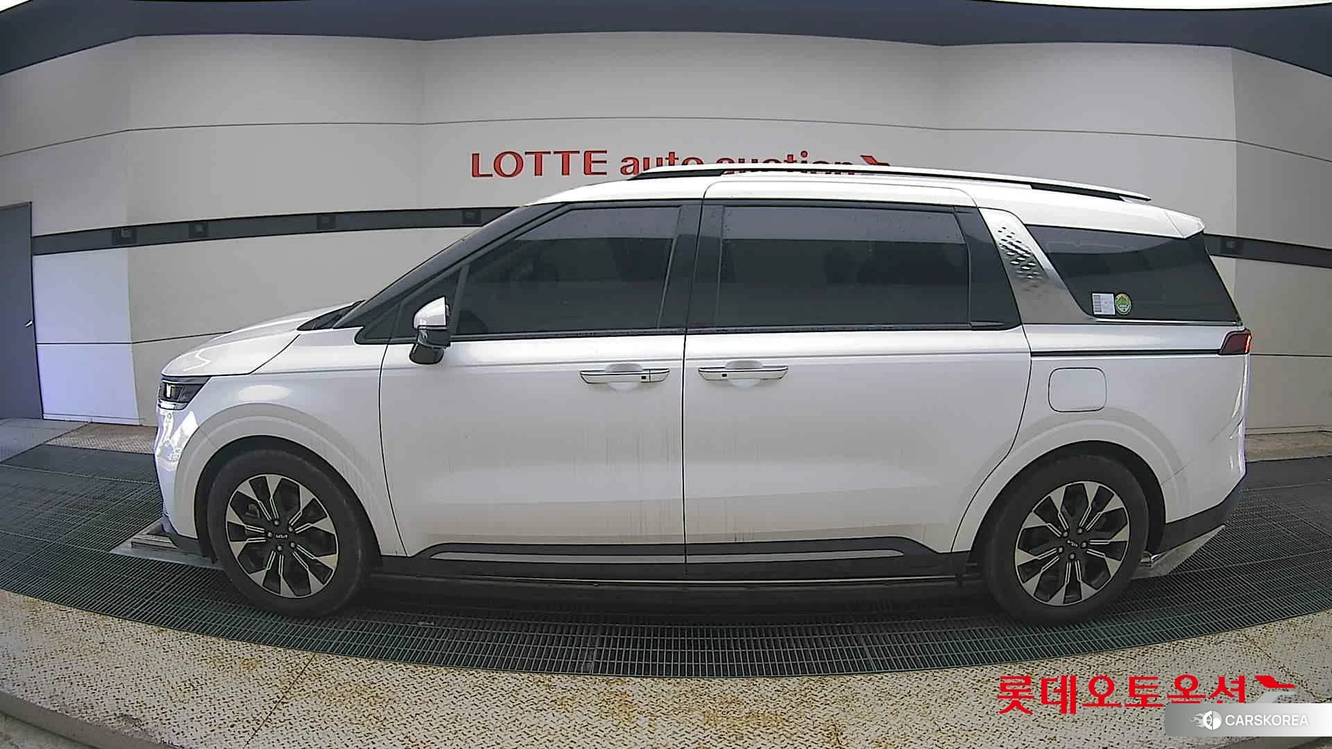 Kia Carnival id 4498444 из Кореи 34