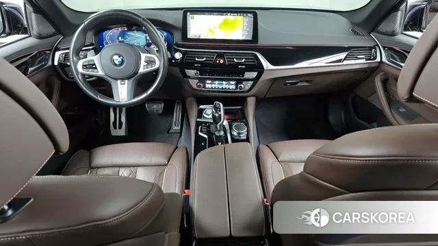 BMW 5 Series (G30) id 3002590 из Кореи 17