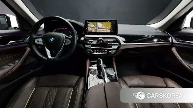 BMW 5 Series (G30) id 3032674 из Кореи 17