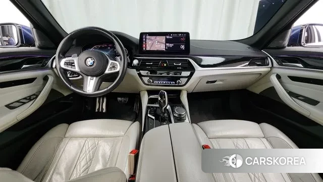 BMW 5 Series (G30) id 3335488 из Кореи 17