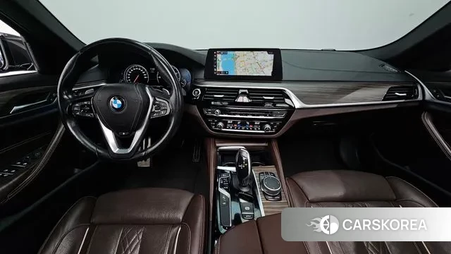 BMW 5 Series (G30) id 3709485 из Кореи 17