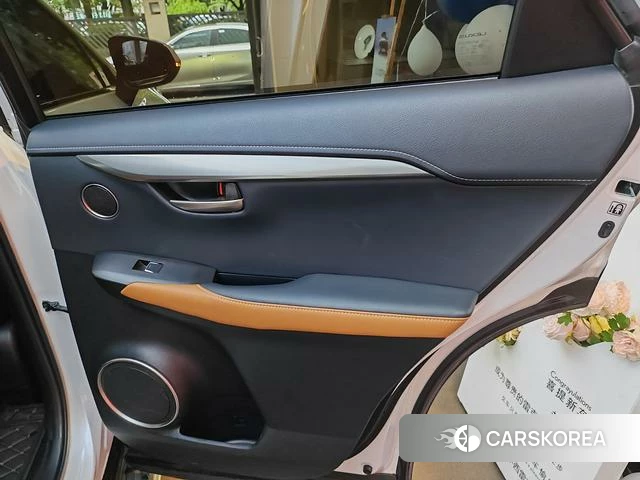 Lexus NX id 4262354 из Китая 22