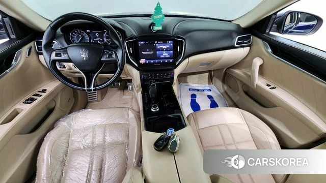 Maserati Ghibli id 3859880 из Кореи 17