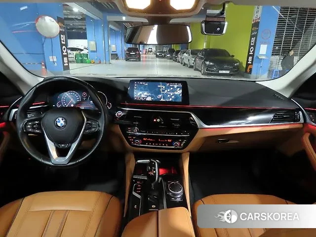 BMW 5 Series (G30) id 3509820 из Кореи 17