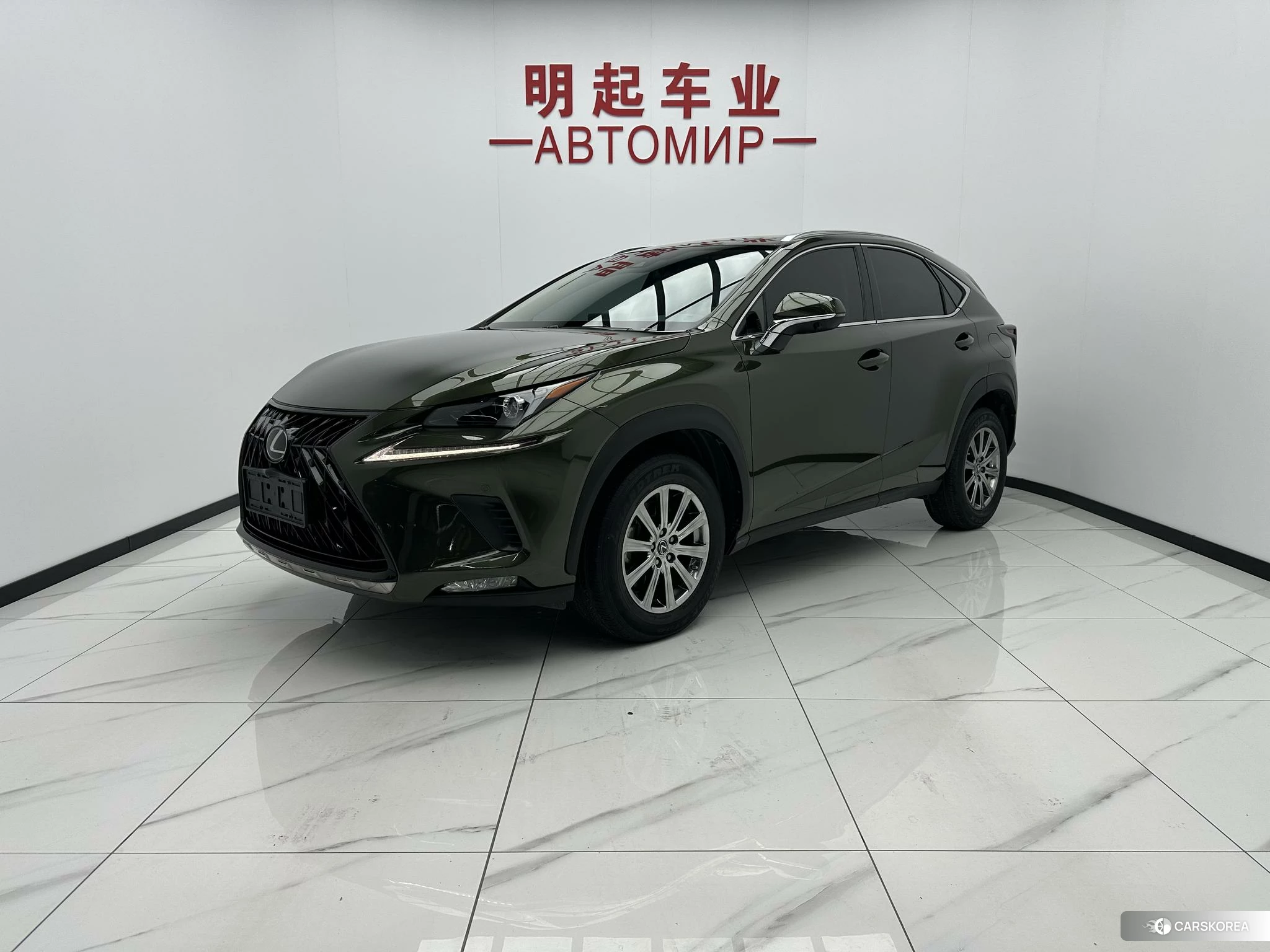Lexus NX id 4512670 из Китая 16