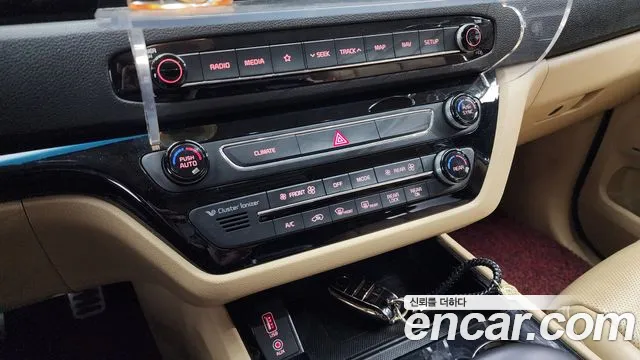 Kia The New Carnival id 2559073 из Кореи 17