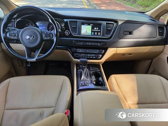 Kia All New Carnival id 4180771 из Кореи 17