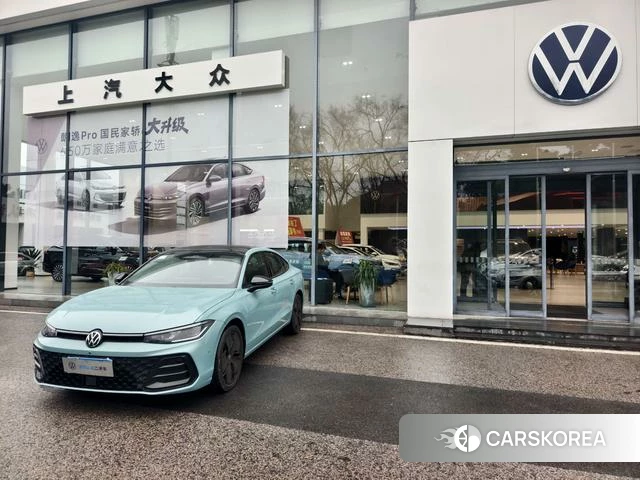 Volkswagen Passat id 4334812 из Китая 8