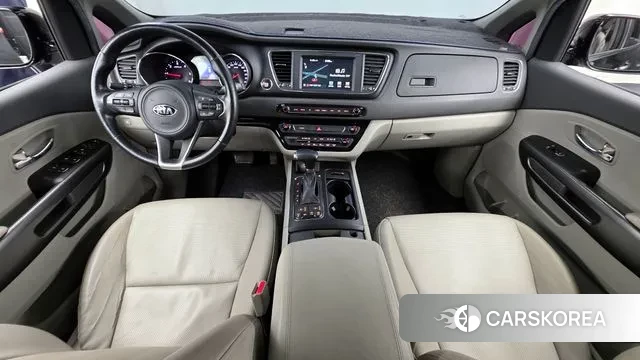 Kia All New Carnival id 3608413 из Кореи 17