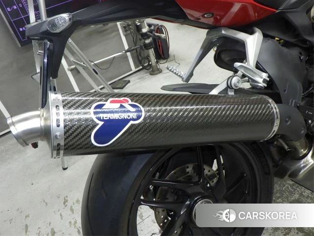 Ducati 1199 PANIGALE id 3946996 из Японии 29