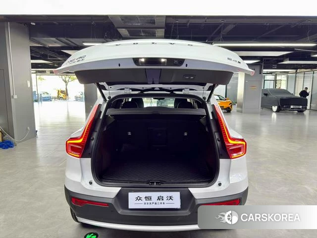 Volvo XC40 id 4210897 из Китая 21