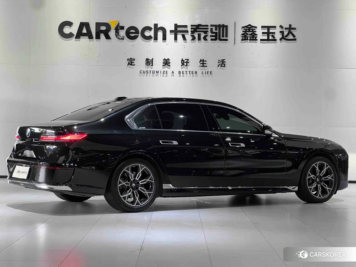 BMW 7 series id 4467792 из Китая 12