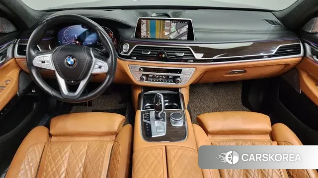 BMW 7 Series (G11) id 3545603 из Кореи 17