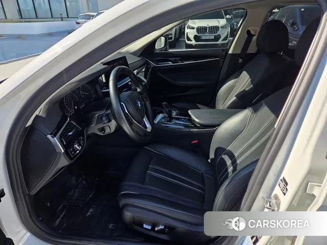 BMW 5 Series (G30) id 3307845 из Кореи 7