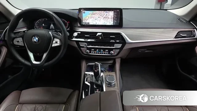 BMW 5 Series (G30) id 3701568 из Кореи 17