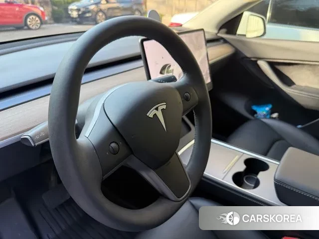 Tesla Model Y id 3619094 из Кореи 17