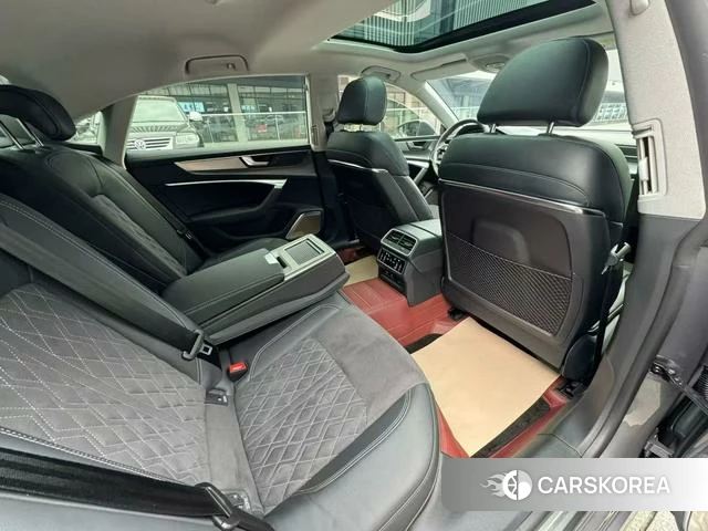 Audi A7L id 4265935 из Китая 7