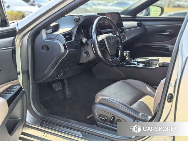 Lexus ES id 4291292 из Китая 7