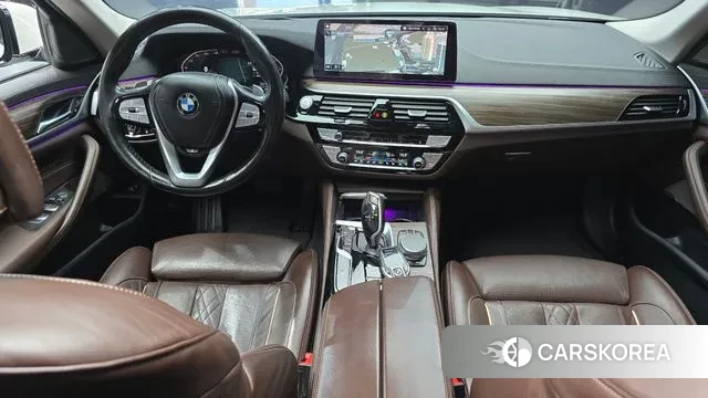 BMW 5 Series (G30) id 3611954 из Кореи 17