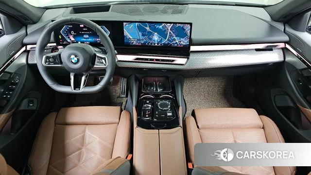 BMW 5 Series (G60) id 3952593 из Кореи 17