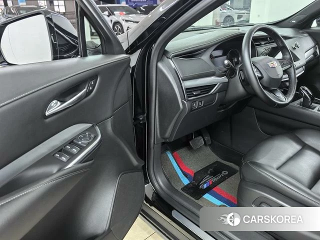 Cadillac XT4 id 4219892 из Китая 13