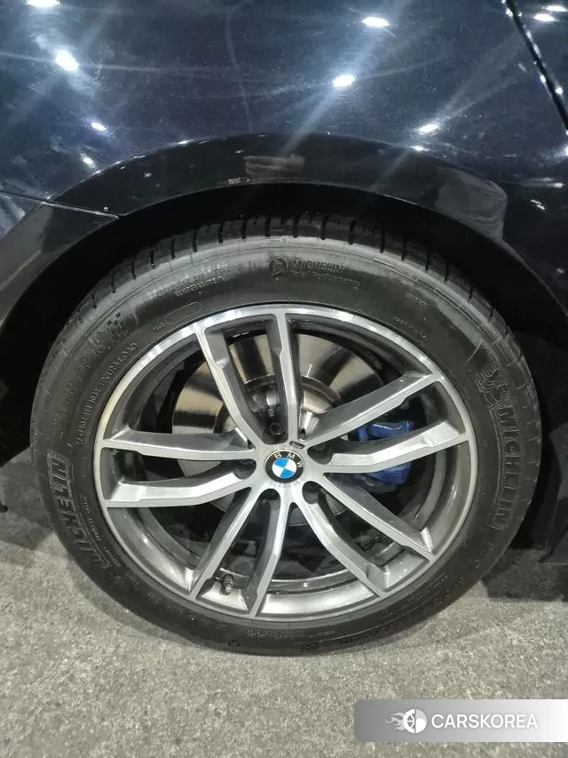 BMW 5 Series (G30) id 3740322 из Кореи 7